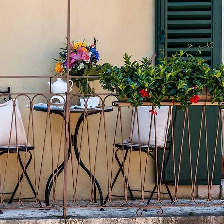 Palazzo Ristori Apartment เวโรนา ภายนอก รูปภาพ