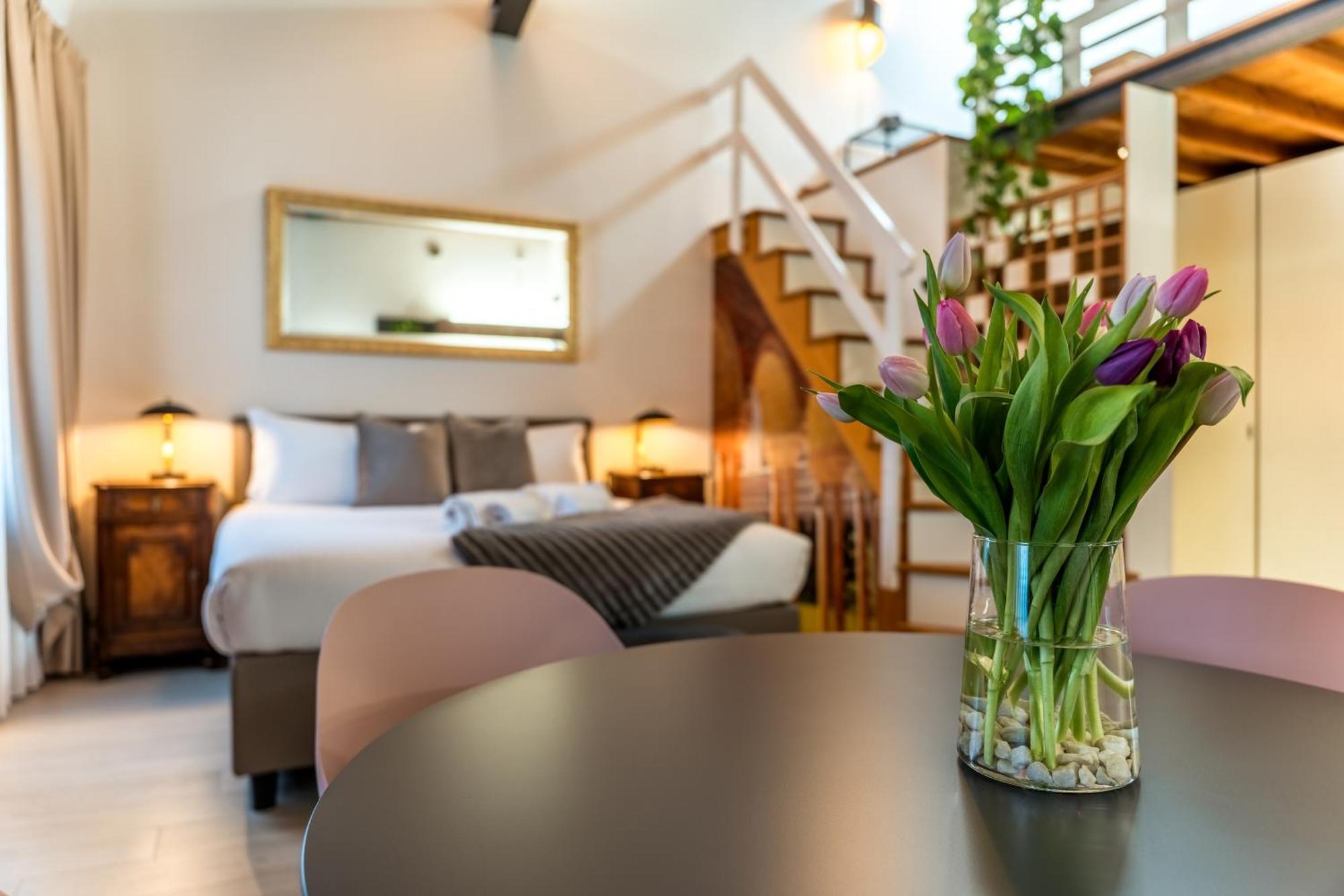 Palazzo Ristori Apartment เวโรนา ภายนอก รูปภาพ