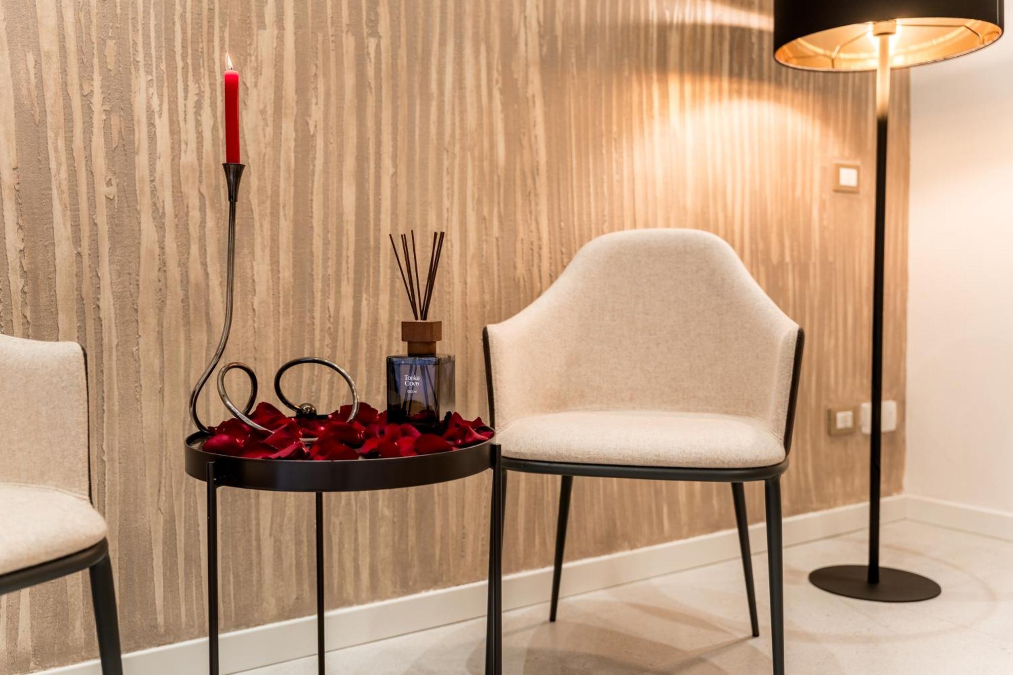Palazzo Ristori Apartment เวโรนา ภายนอก รูปภาพ