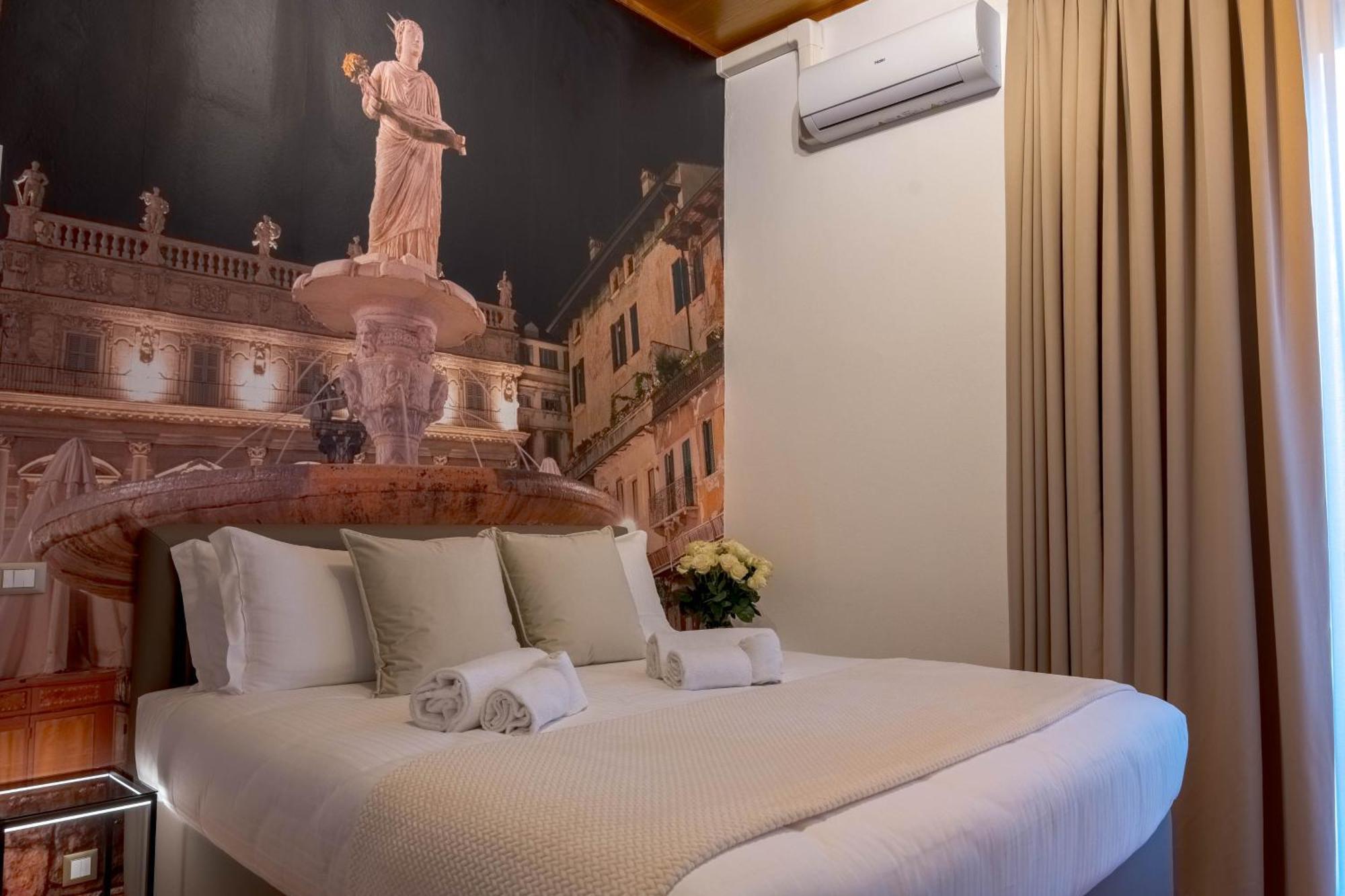 Palazzo Ristori Apartment เวโรนา ภายนอก รูปภาพ
