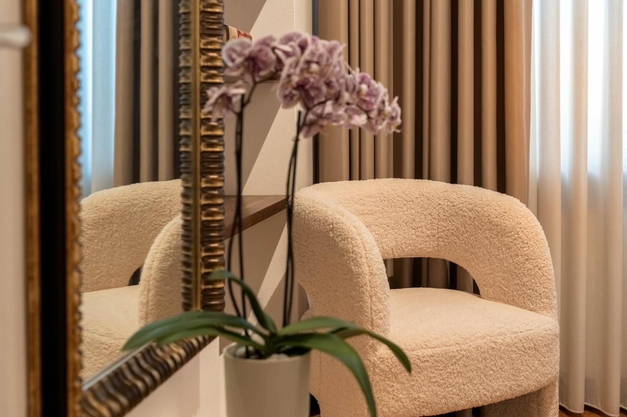 Palazzo Ristori Apartment เวโรนา ภายนอก รูปภาพ