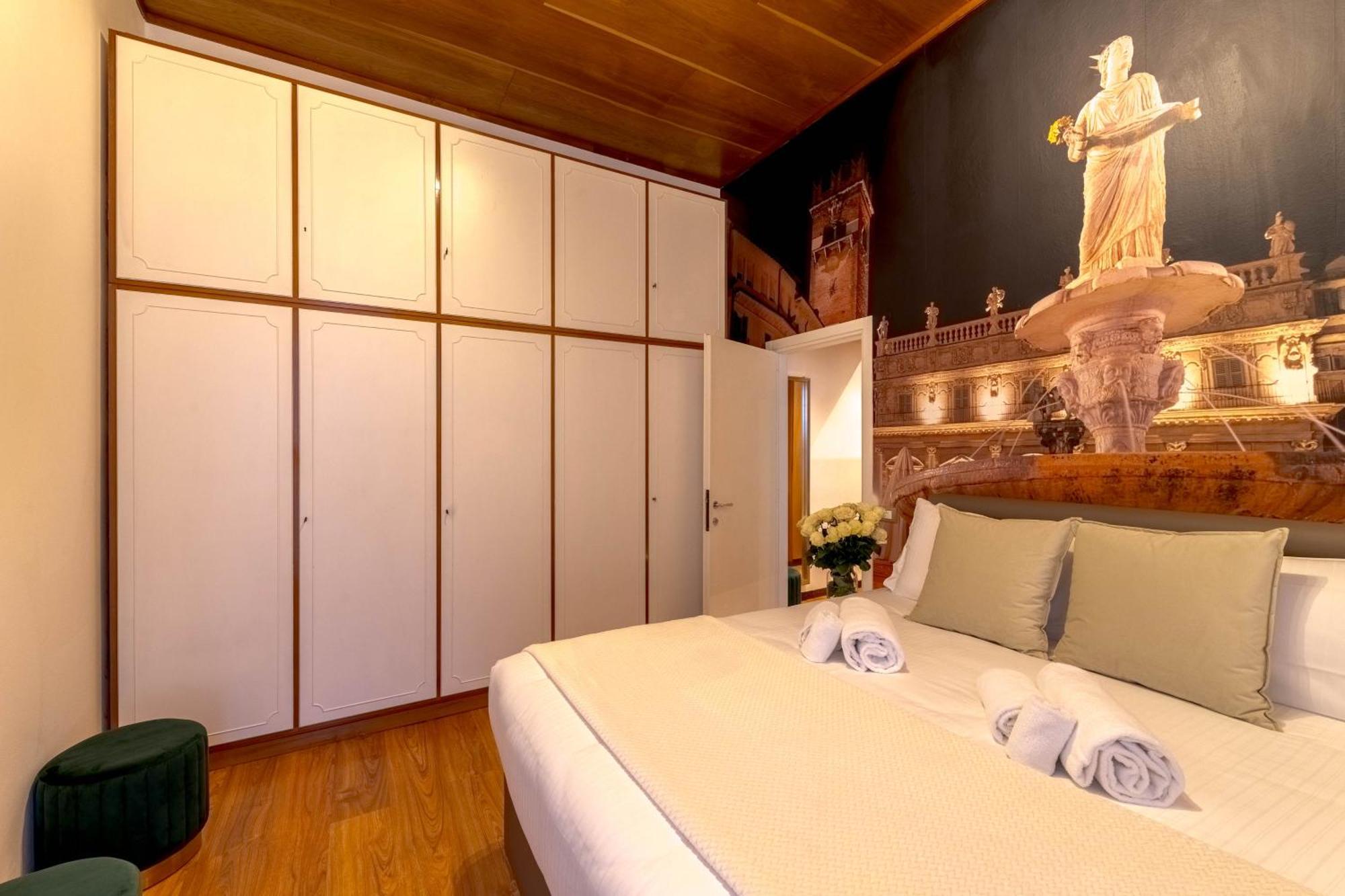 Palazzo Ristori Apartment เวโรนา ภายนอก รูปภาพ