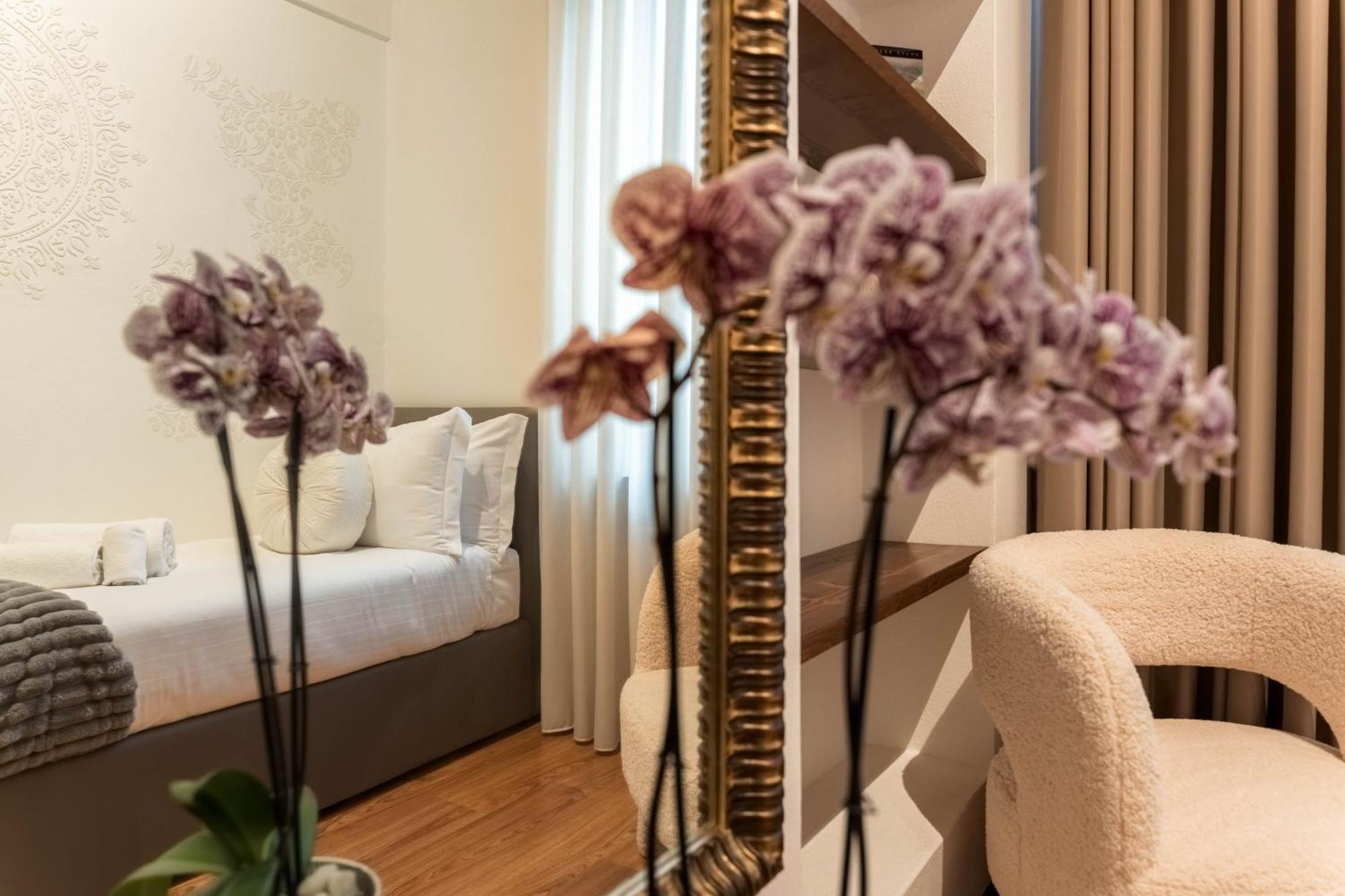 Palazzo Ristori Apartment เวโรนา ภายนอก รูปภาพ