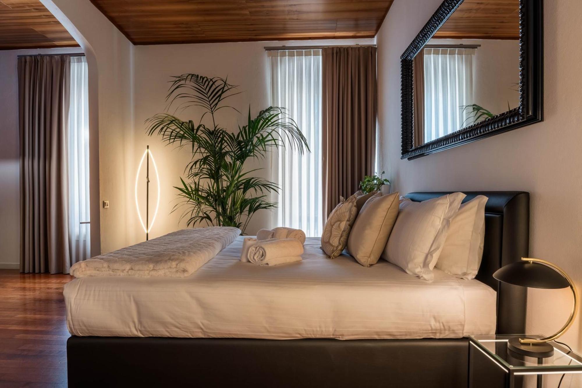 Palazzo Ristori Apartment เวโรนา ภายนอก รูปภาพ