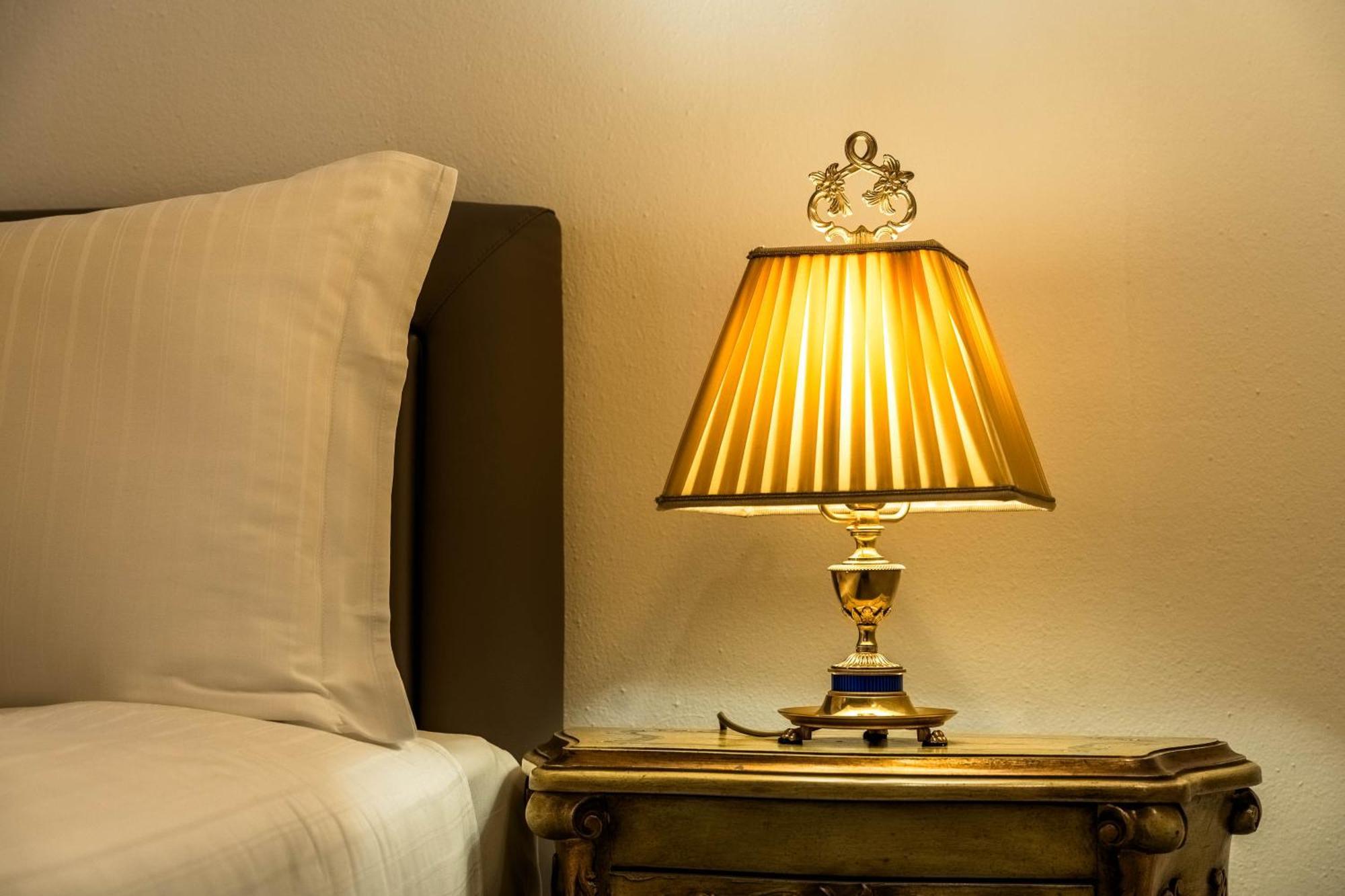Palazzo Ristori Apartment เวโรนา ภายนอก รูปภาพ