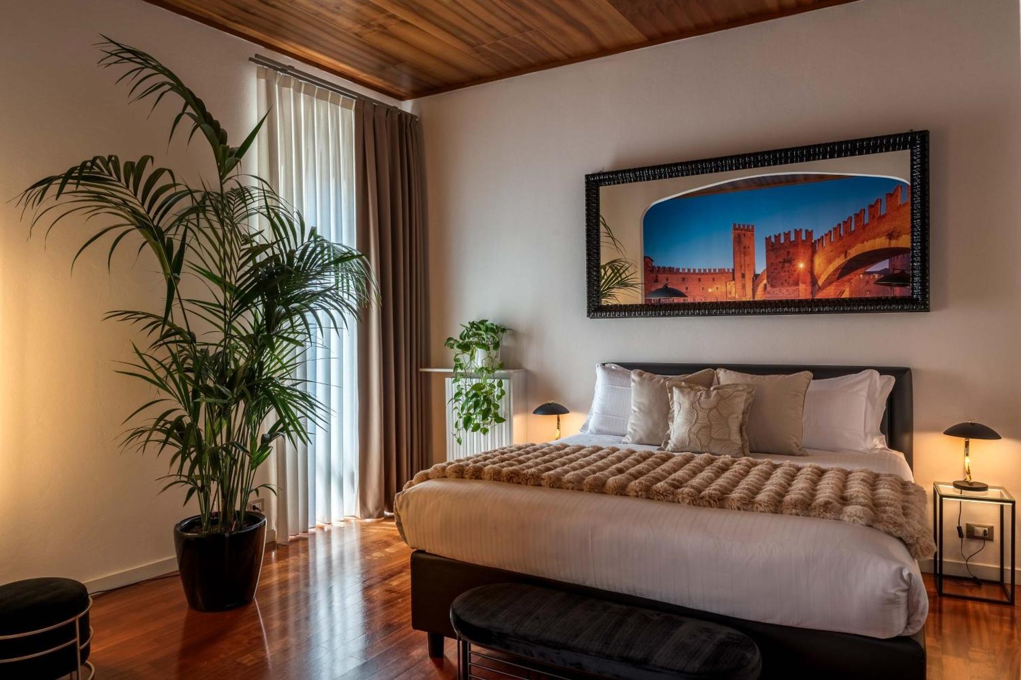Palazzo Ristori Apartment เวโรนา ภายนอก รูปภาพ