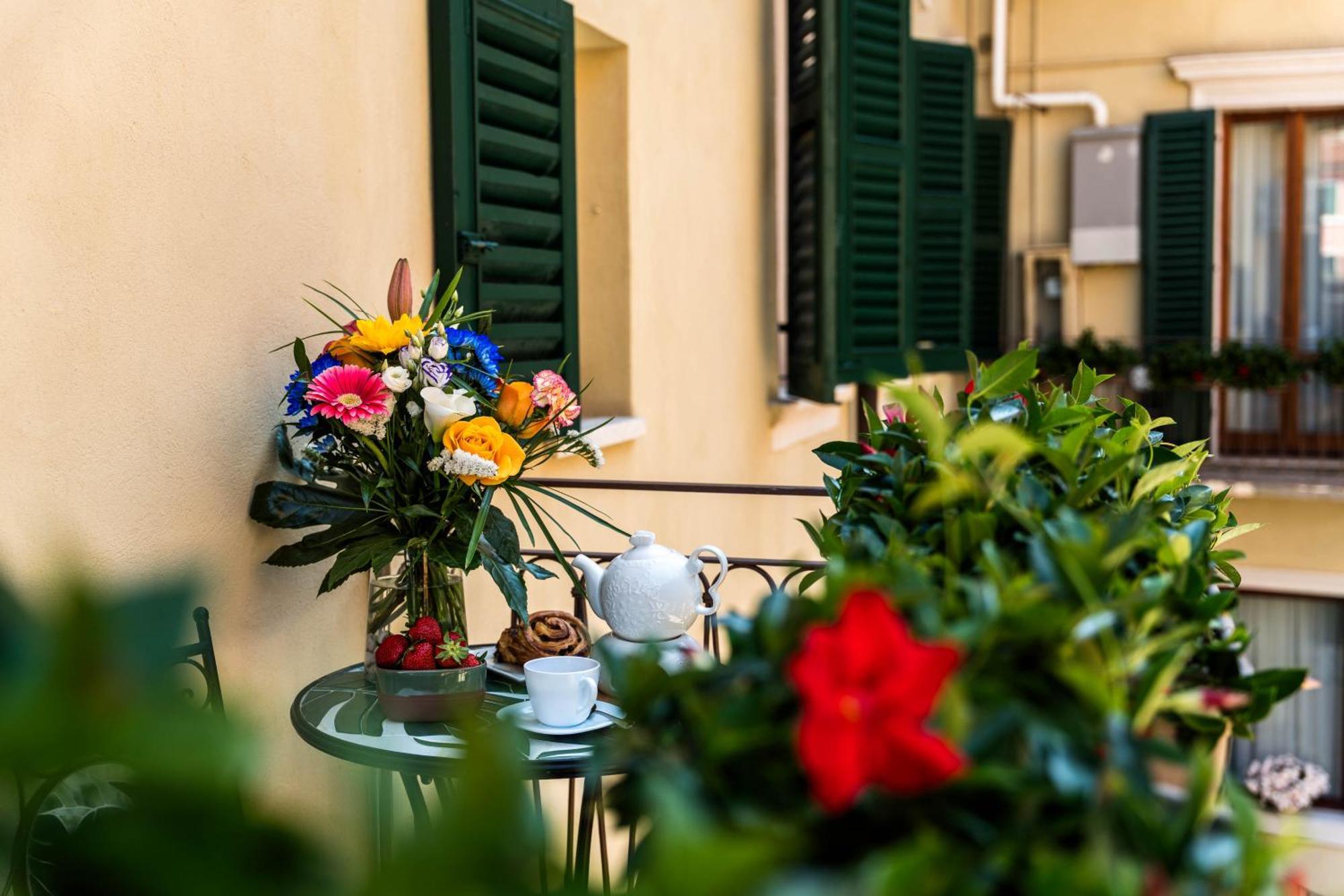 Palazzo Ristori Apartment เวโรนา ภายนอก รูปภาพ
